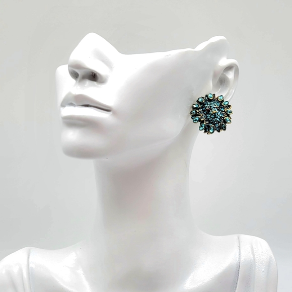Heidi Daus Blue Topaz Swarovski Crystal Lion Stud Earrings w/ Glowing Red Eyes - Picture 4 of 11
